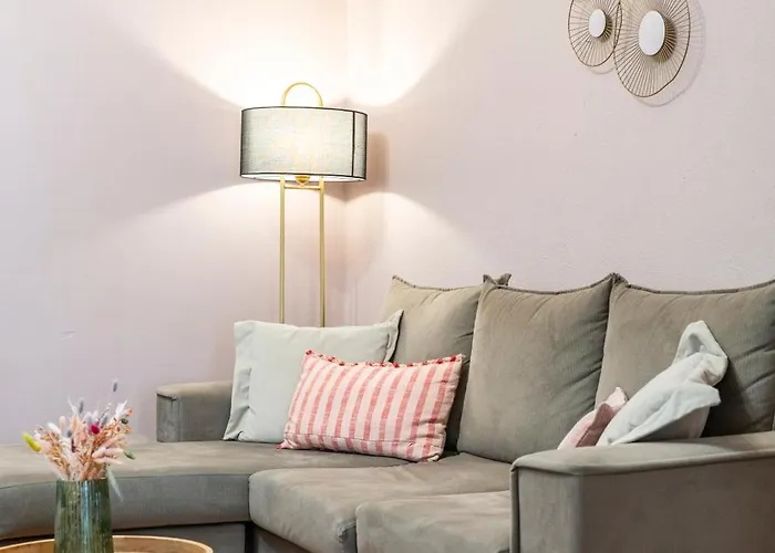 Houseloft White Tower Collection *