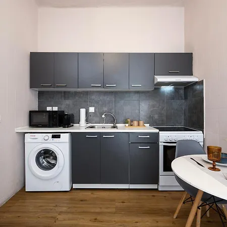 Houseloft White Tower Collection