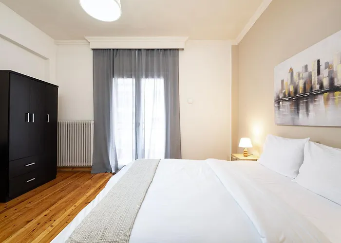 Houseloft White Tower Collection 公寓